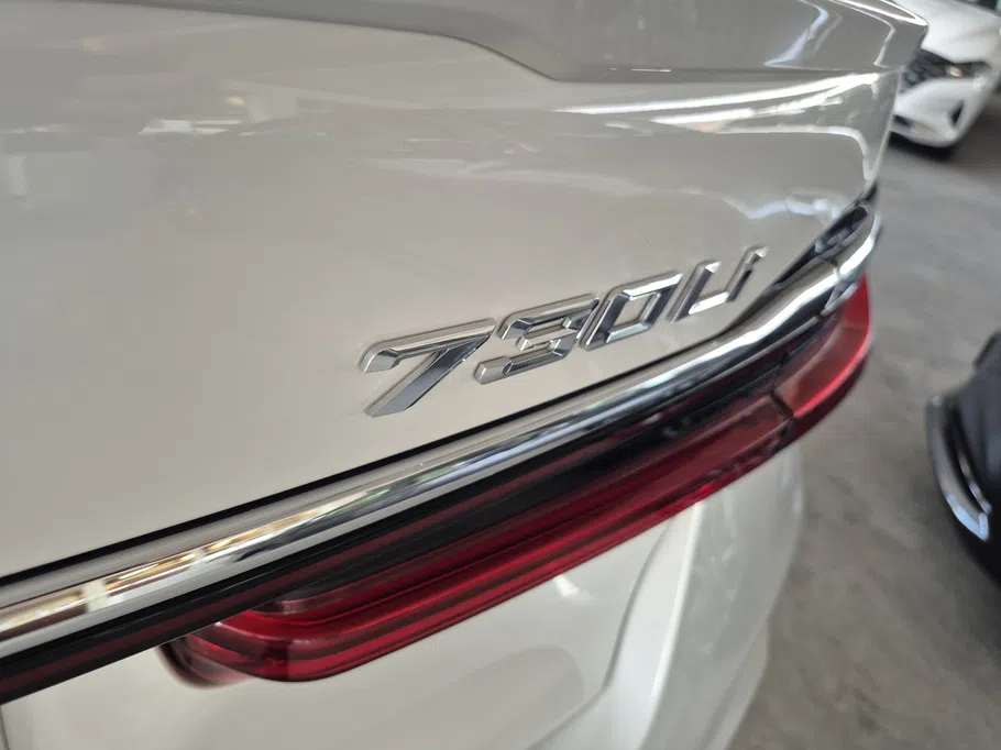 2021 BMW 7 Series 730Li 