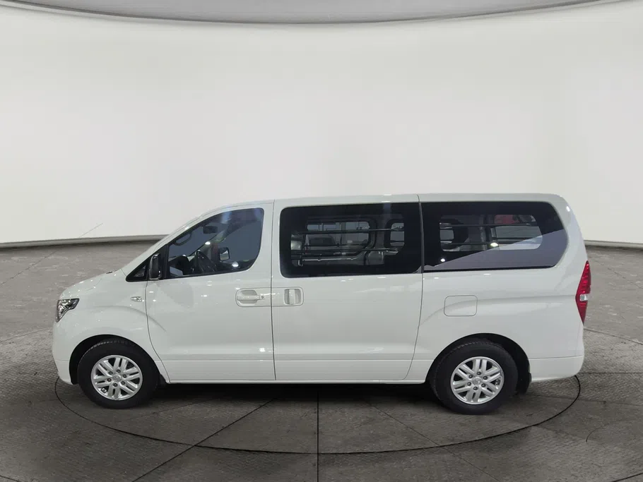 2021 Hyundai Grand Starex cargo 