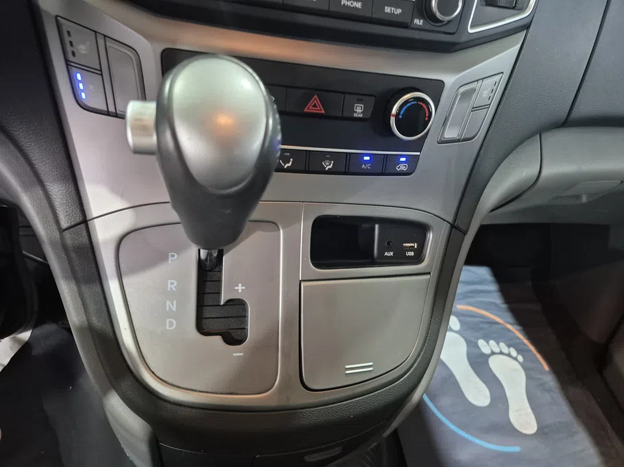 2021 Hyundai Grand Starex cargo 