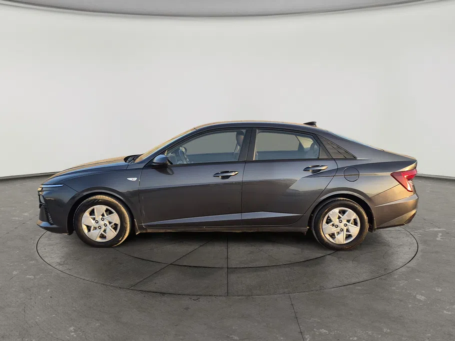 2024 Hyundai Accent Fleet 