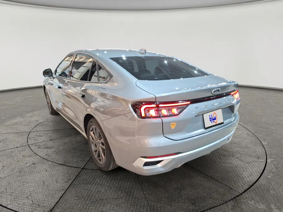 2025 Ford Taurus Trend 
