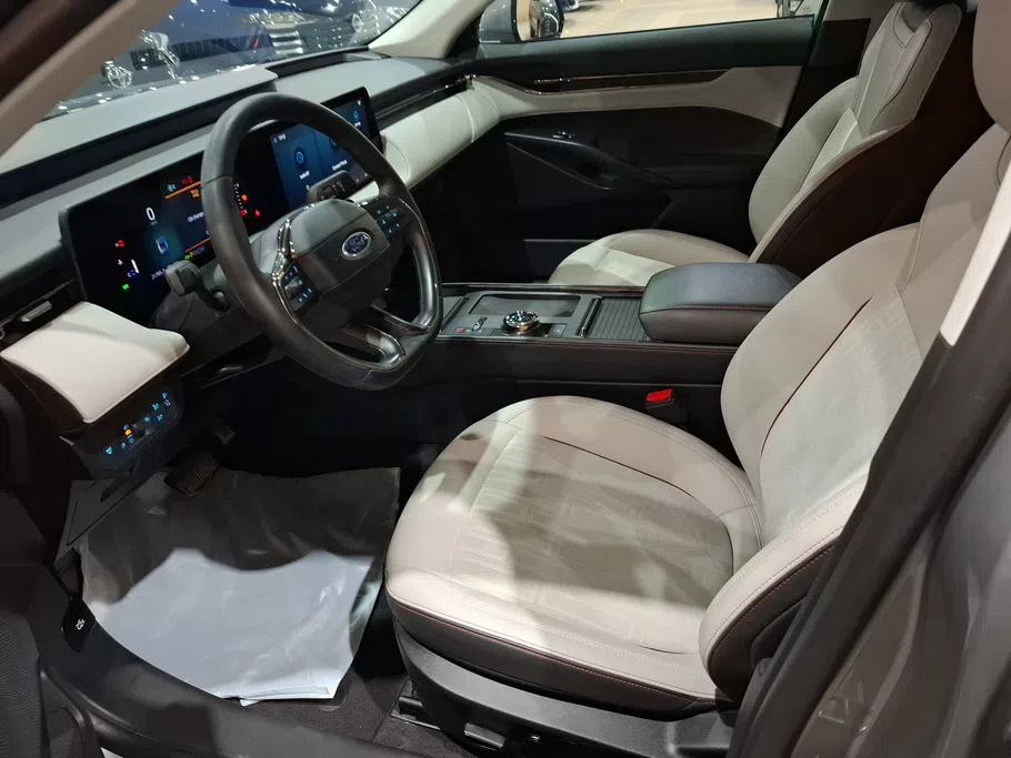 2025 Ford Taurus Trend 