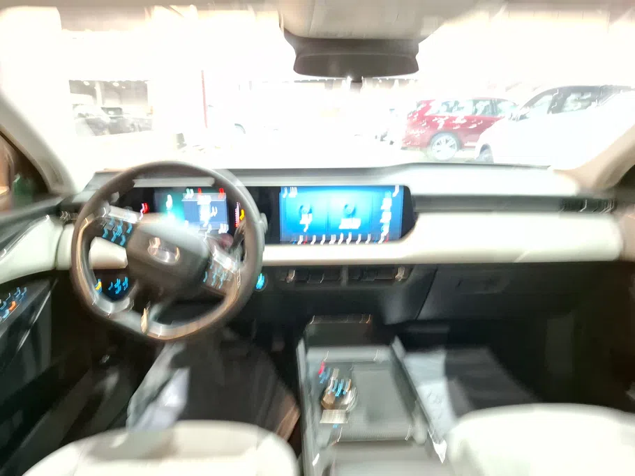 2025 Ford Taurus Trend 