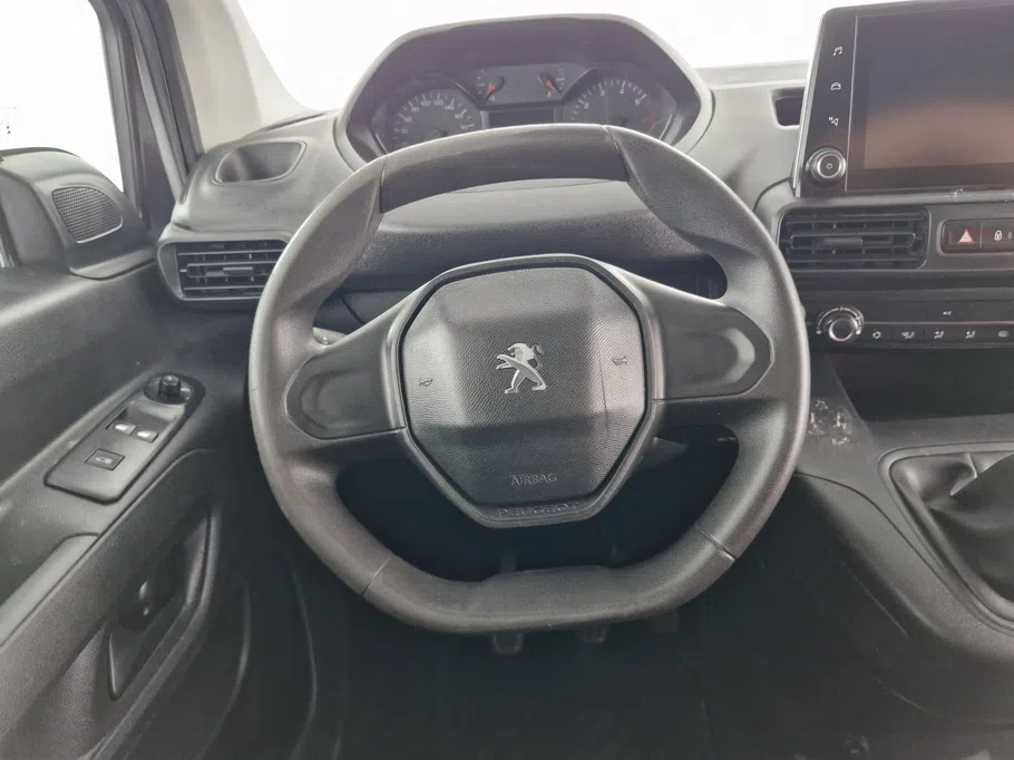 بيجو بارتنر Short van 2023 