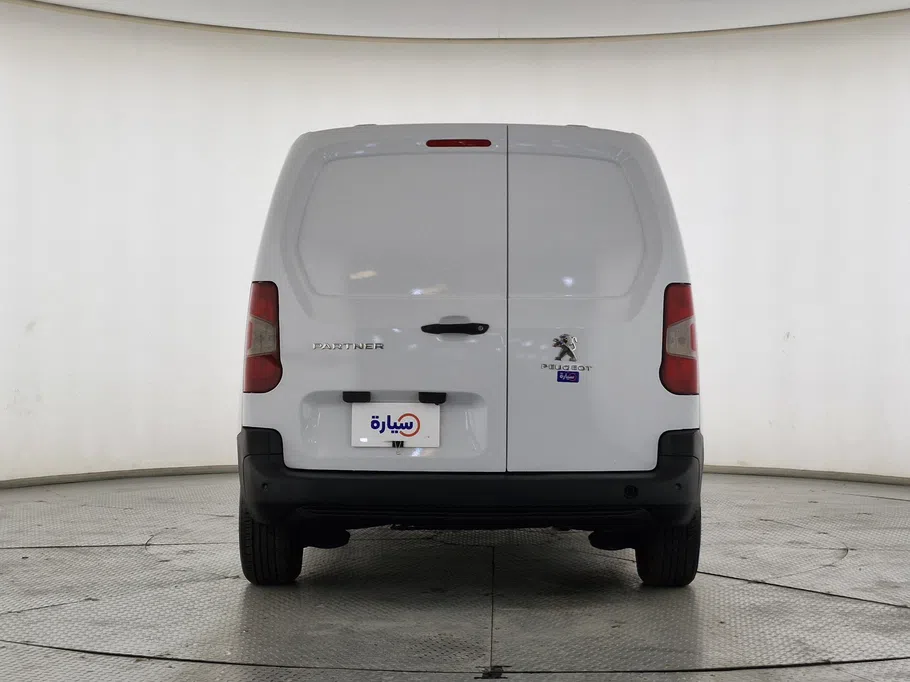 بيجو بارتنر Short van 2023 