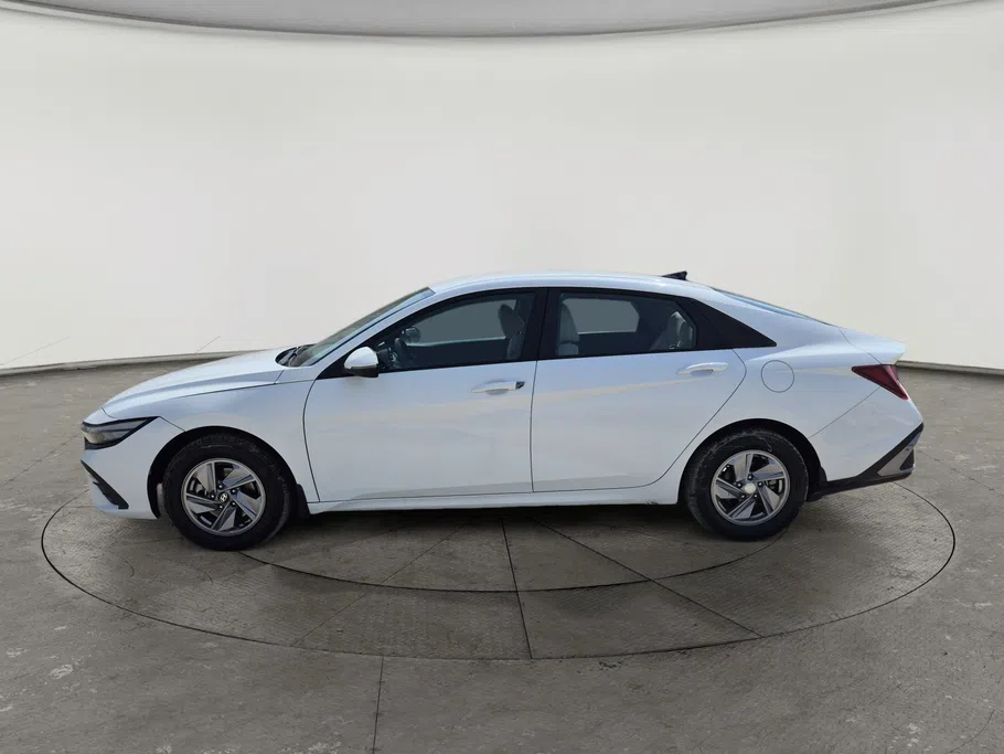 2024 هيونداي Elantra فلييت 