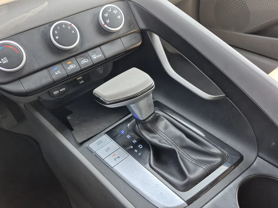 2024 هيونداي Elantra فلييت 