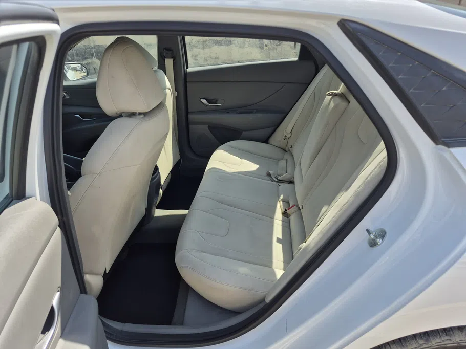 2024 هيونداي Elantra فلييت 