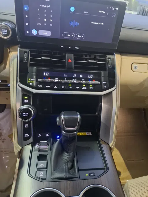 تويوتا لاندكروزر GXR 2025 