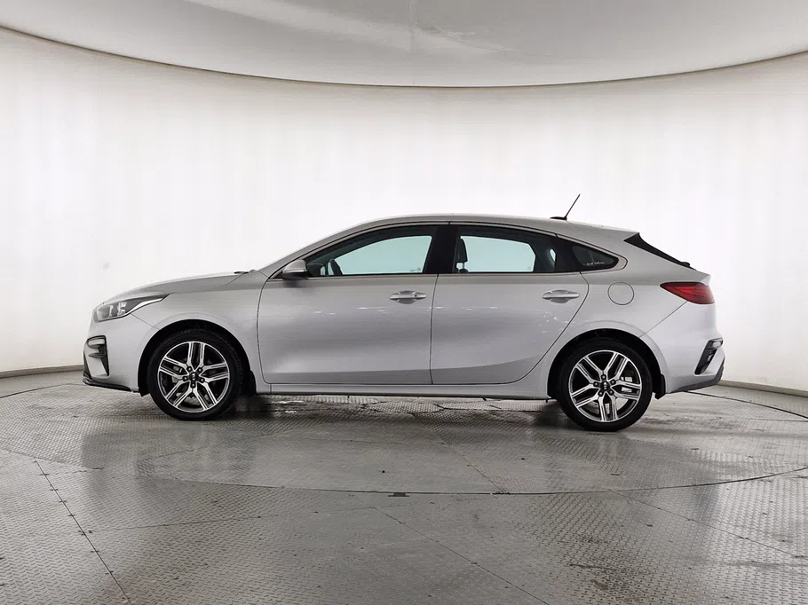 2020 كيا Cerato EX 