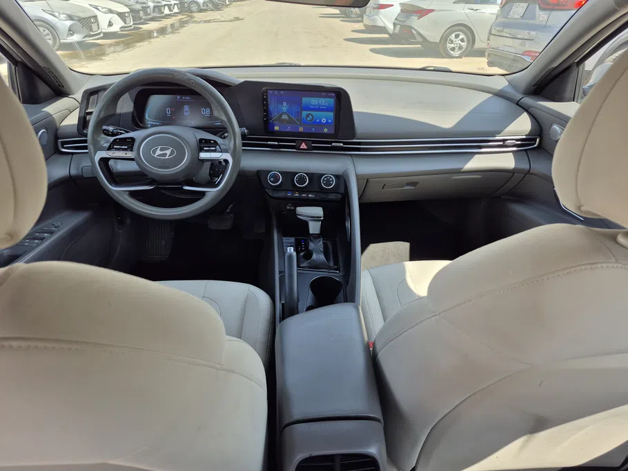 2024 Hyundai Elantra Fleet 
