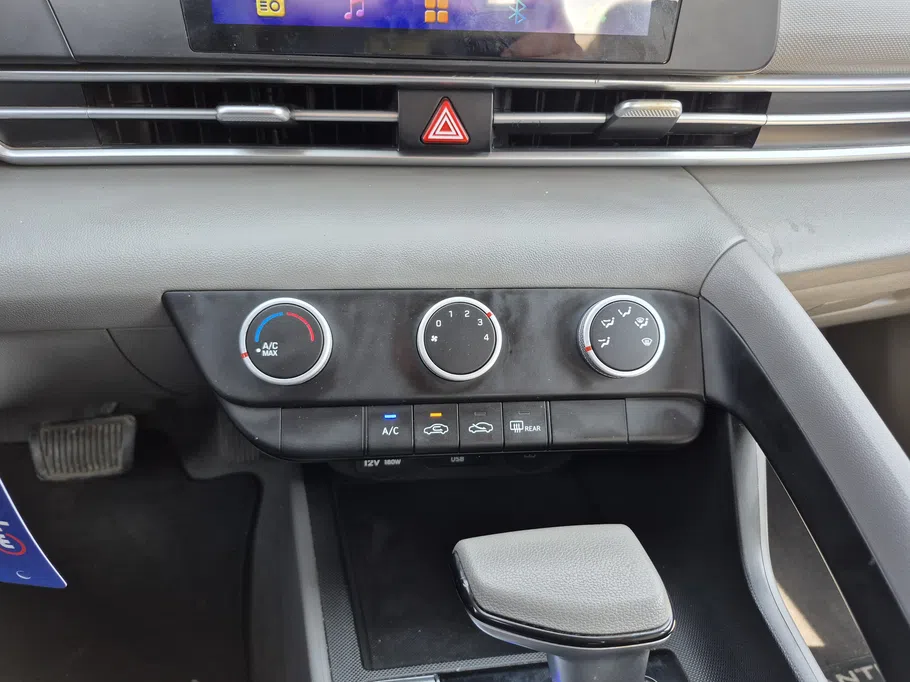 2024 Hyundai Elantra Fleet 