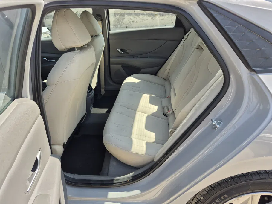 2024 Hyundai Elantra Fleet 