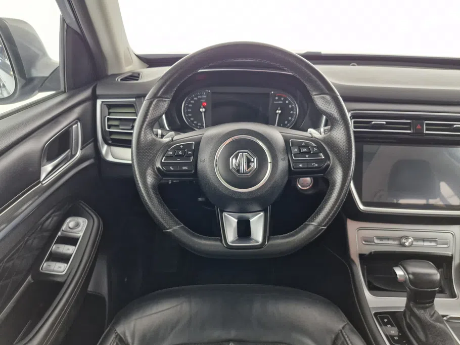 2022 ام جي RX8 LUX 
