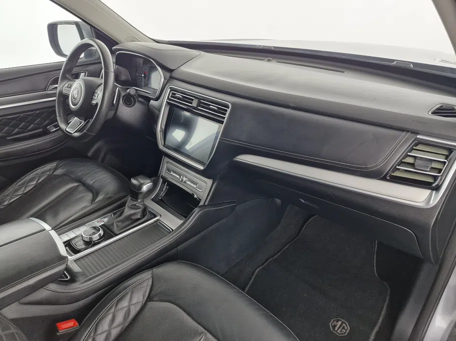 2022 ام جي RX8 LUX 