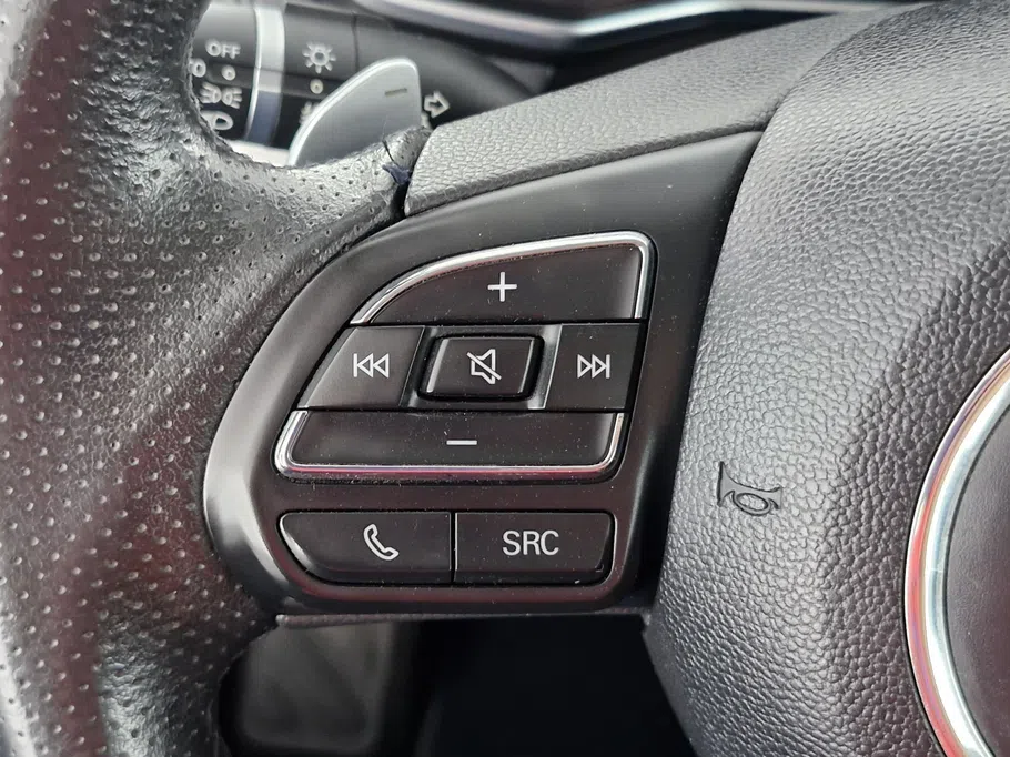 2022 ام جي RX8 LUX 