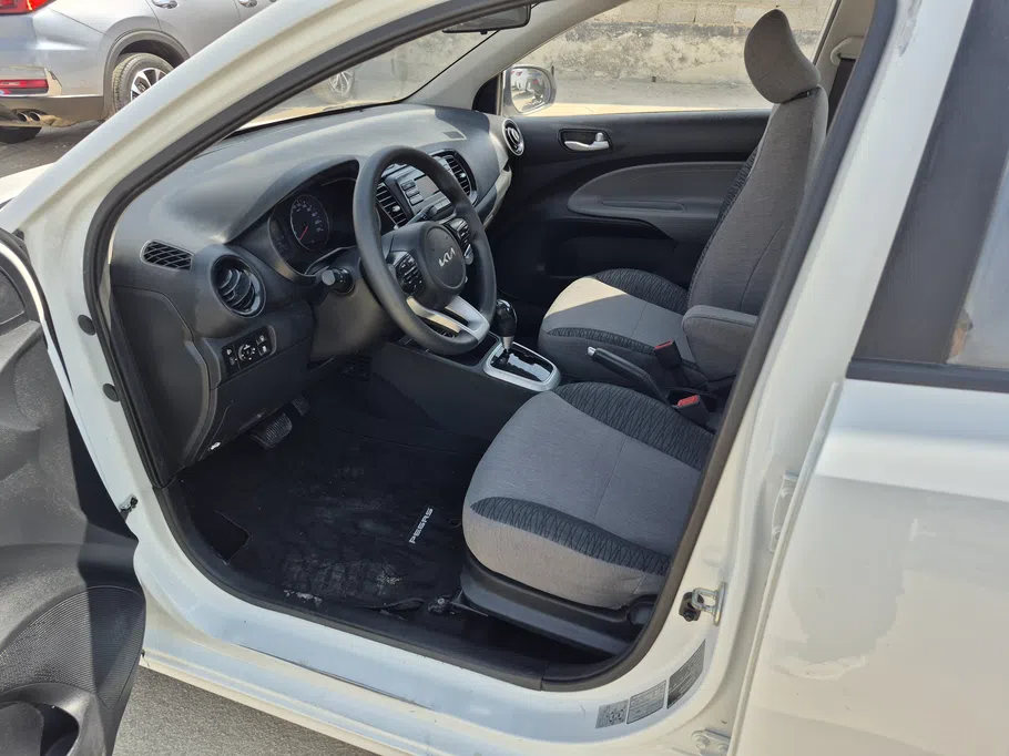 2023 Kia Pegas LX 