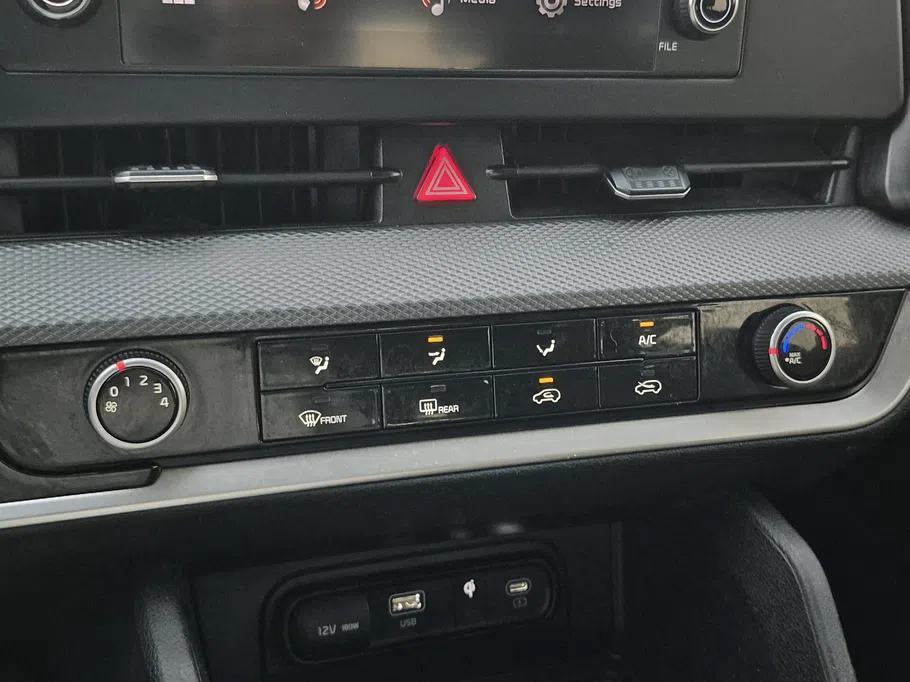 2023 Kia Sportage GLS 