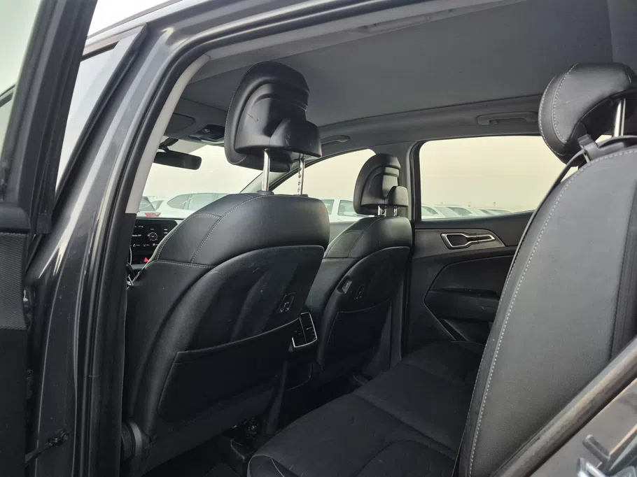 2023 Kia Sportage GLS 