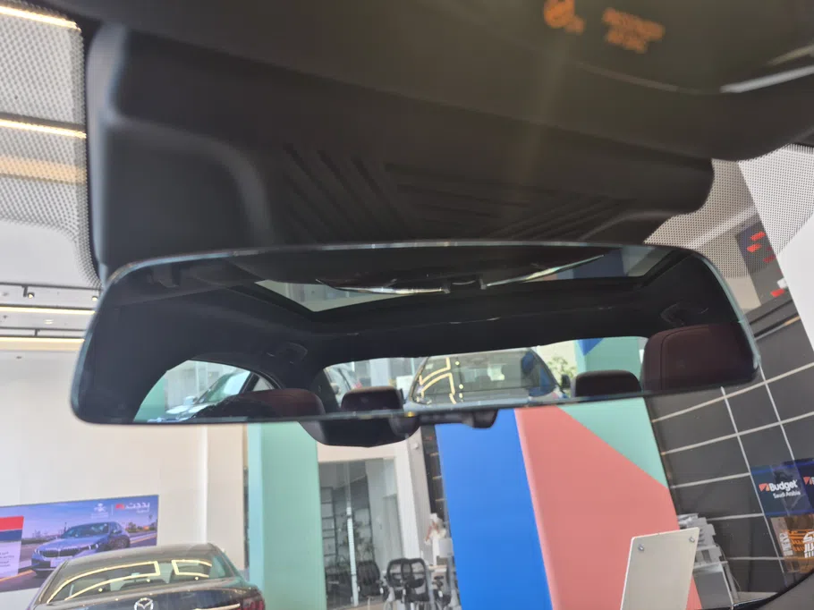بي ام دبليو الفئة الخامسة 520i 2024 