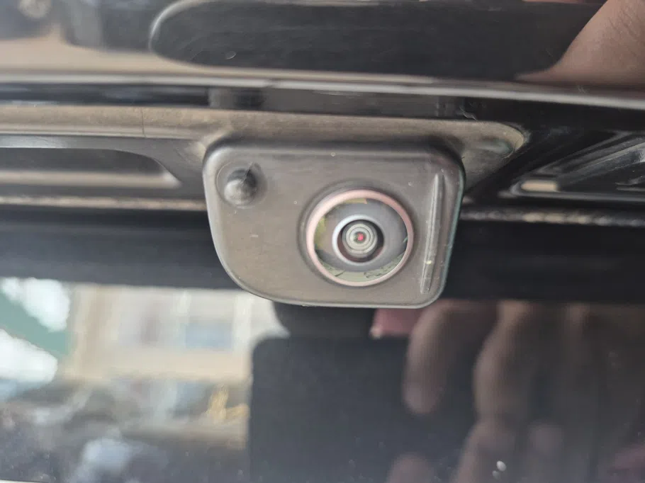 بي ام دبليو الفئة الخامسة 520i 2024 