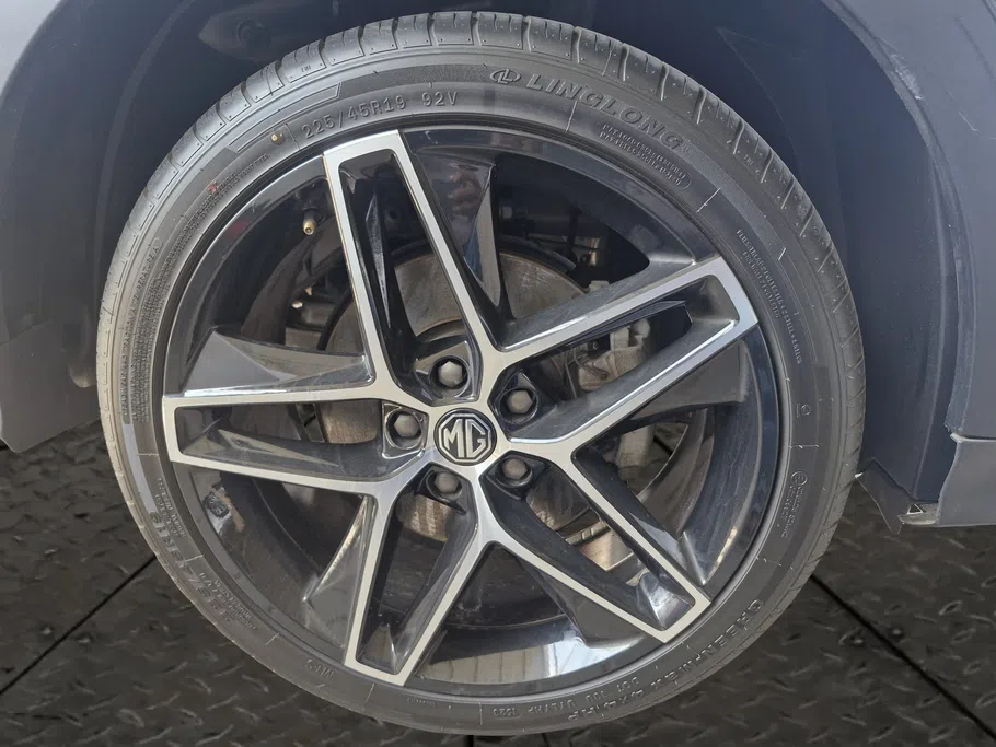 ام جي RX5 LUX 2024 