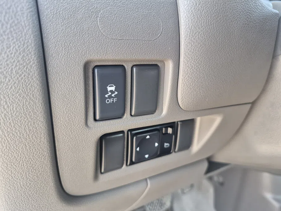2023 Nissan Sunny SV Comfort 