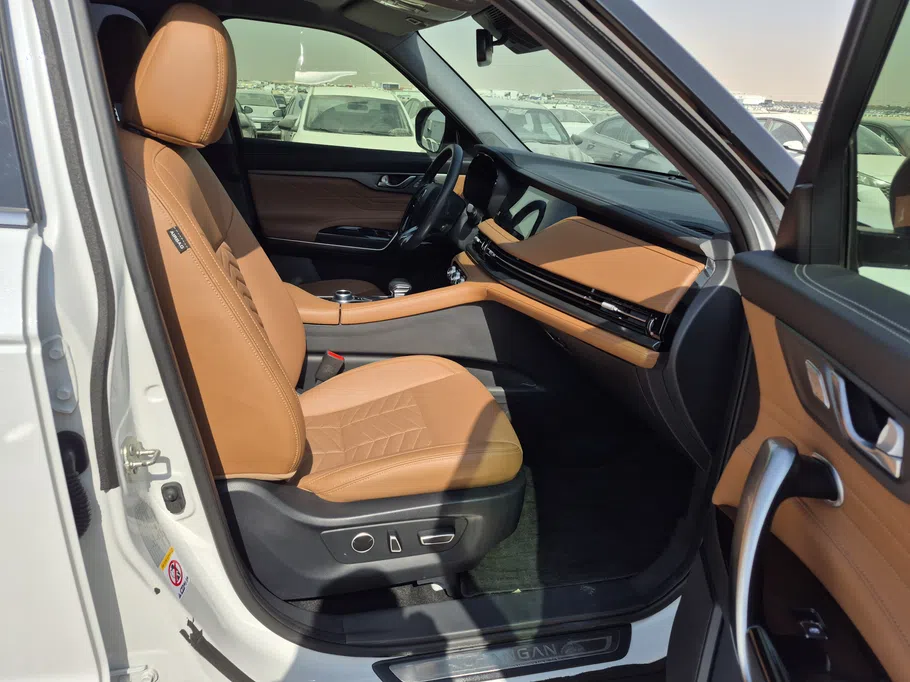 شانجان CS95 Royal 2025 