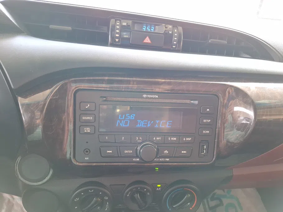 2018 Toyota Hilux GLX 