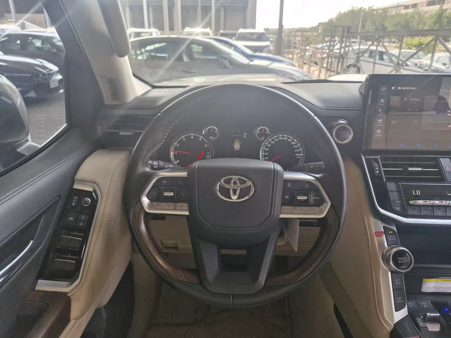 تويوتا لاندكروزر GXR5 2024 