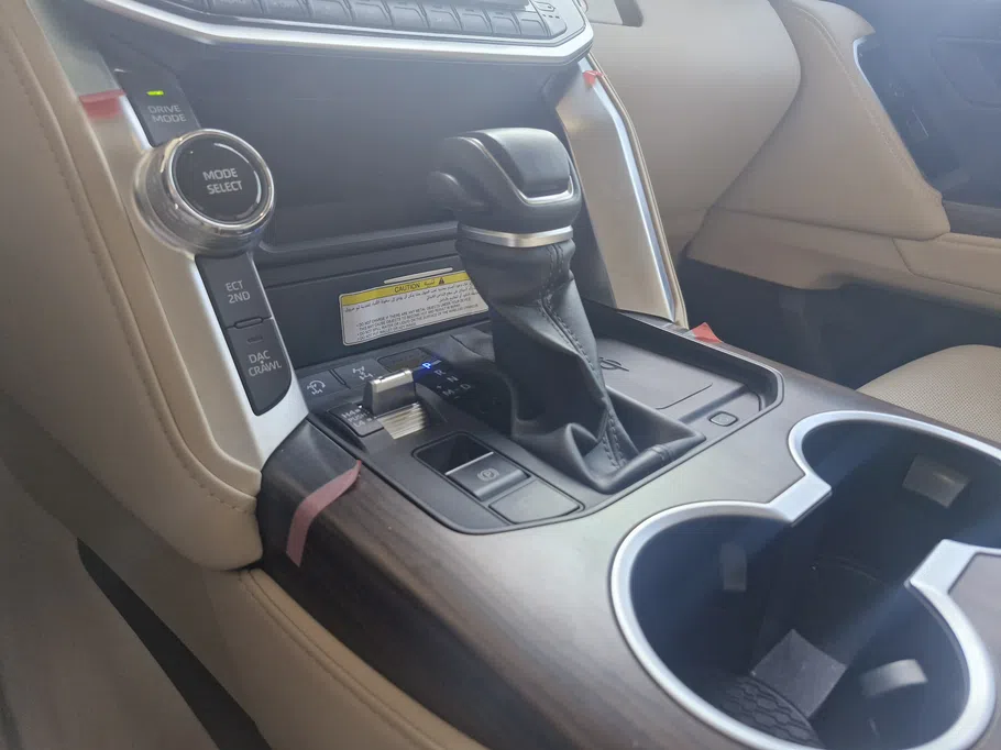 تويوتا لاندكروزر GXR5 2024 