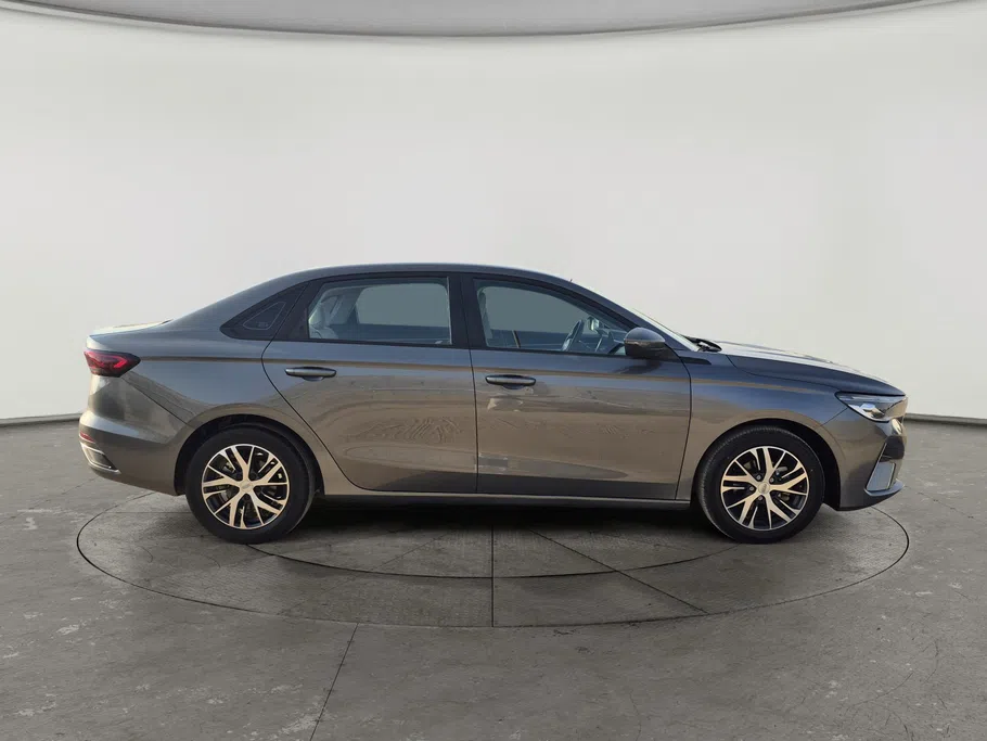 جيلي امجراند GS 2025 
