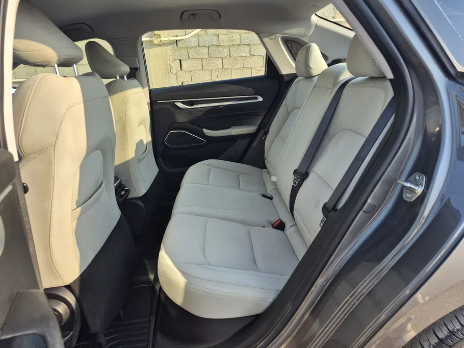 جيلي امجراند GS 2025 
