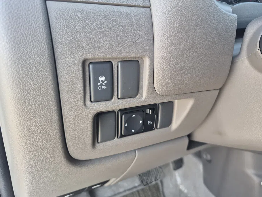 2024 Nissan Sunny SV Comfort 