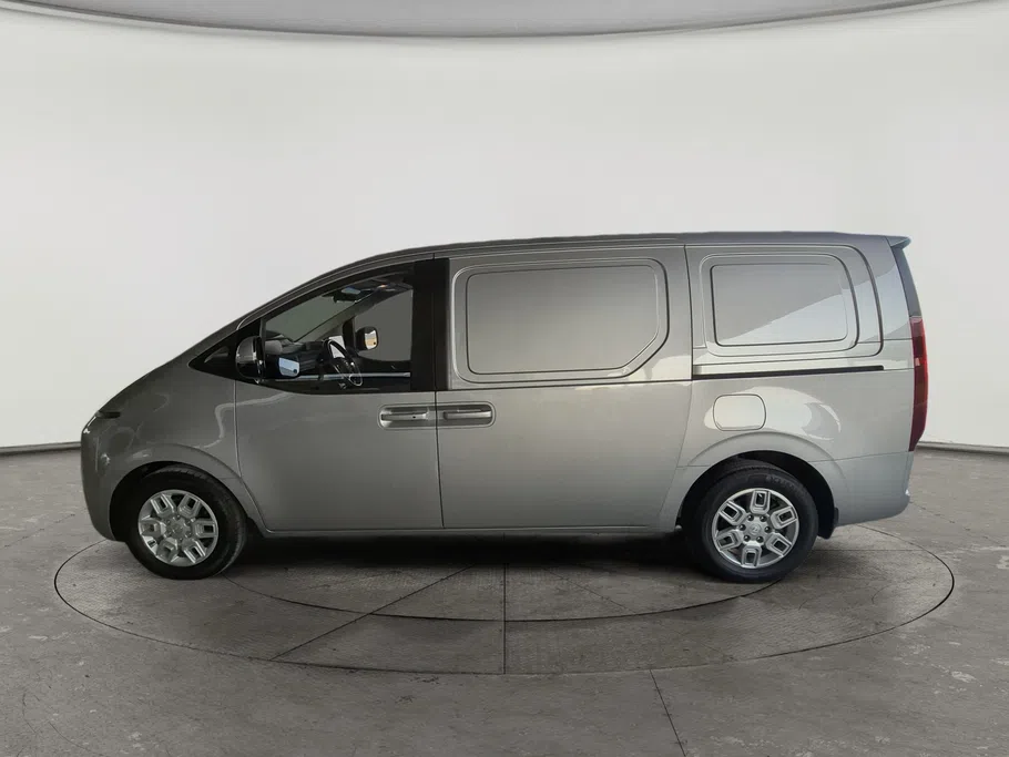 2022 Hyundai Staria Van 