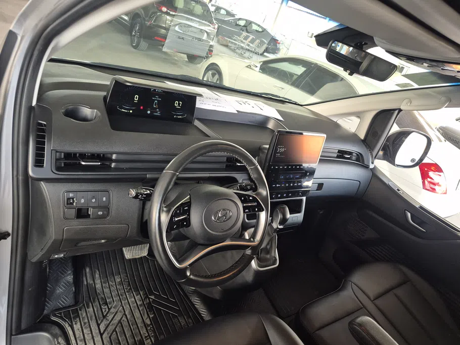2022 Hyundai Staria Van 