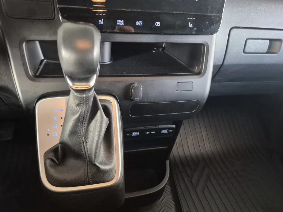2022 Hyundai Staria Van 