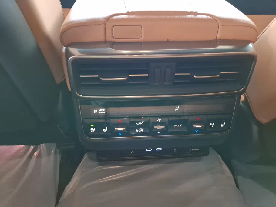 2024 Lexus LX 600 