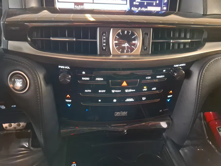 لكزس LX 570 S 2019 