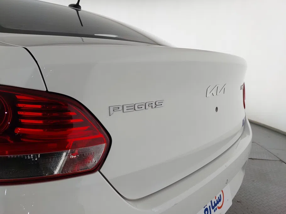 2025 Kia Pegas LX 