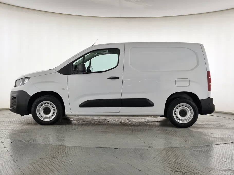 2023 Peugeot Partner Short van 