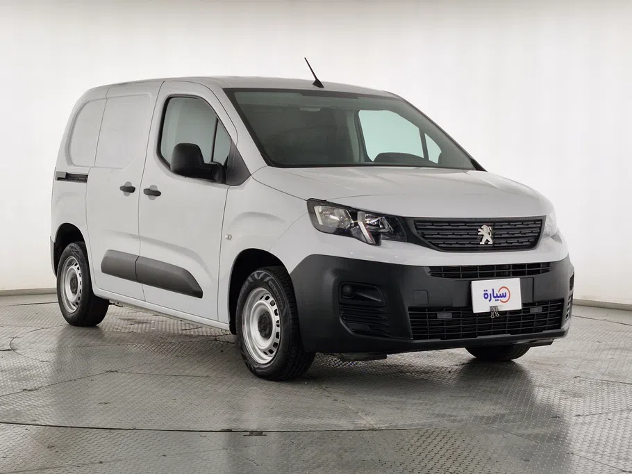 2023 Peugeot Partner Short van 