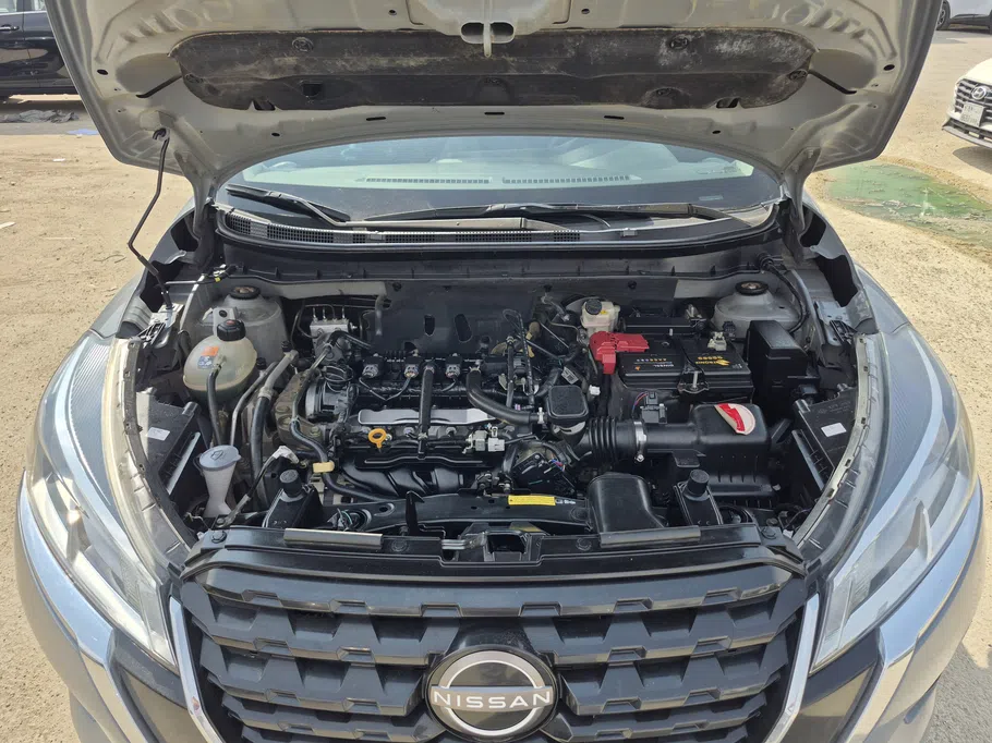 2024 Nissan Kicks S 