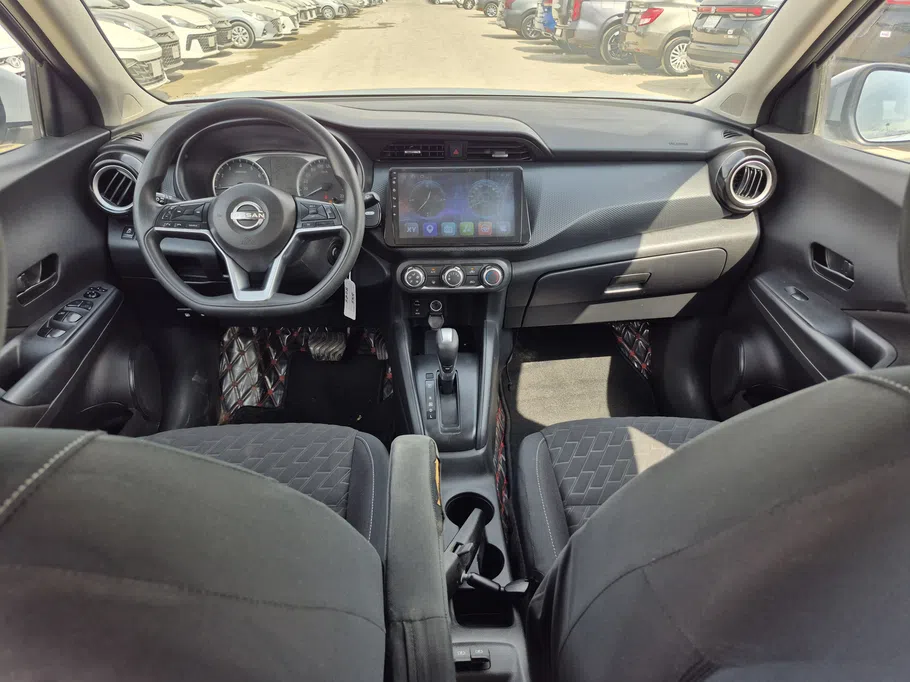 2024 Nissan Kicks S 