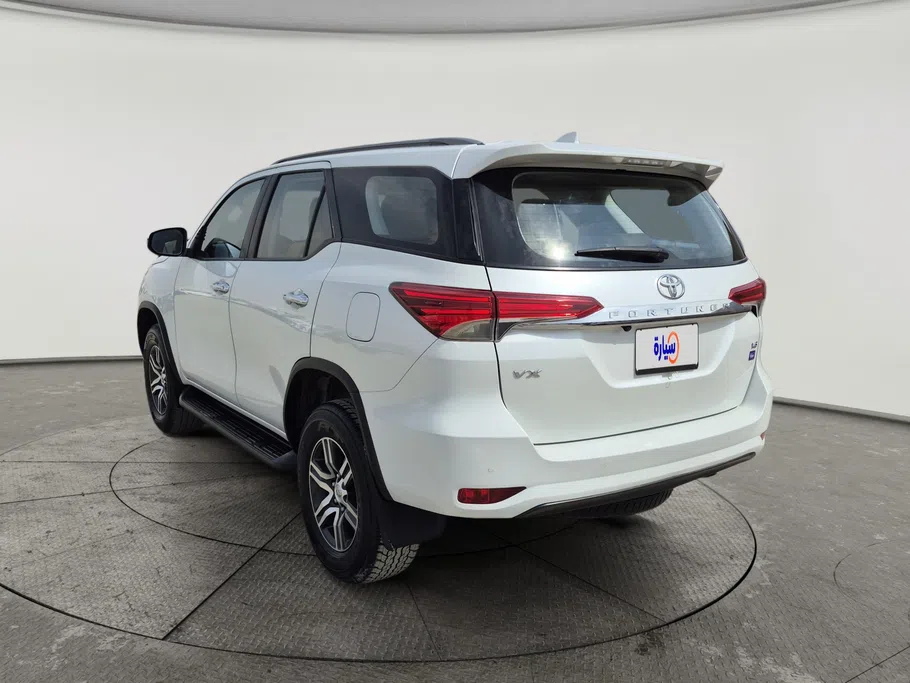 2024 Toyota Fortuner VX 