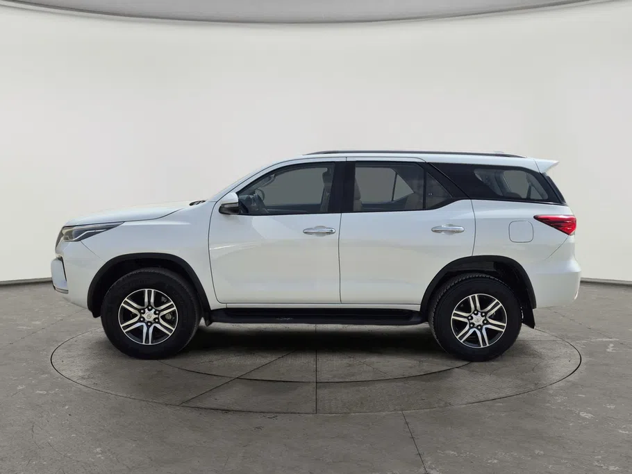 2024 Toyota Fortuner VX 