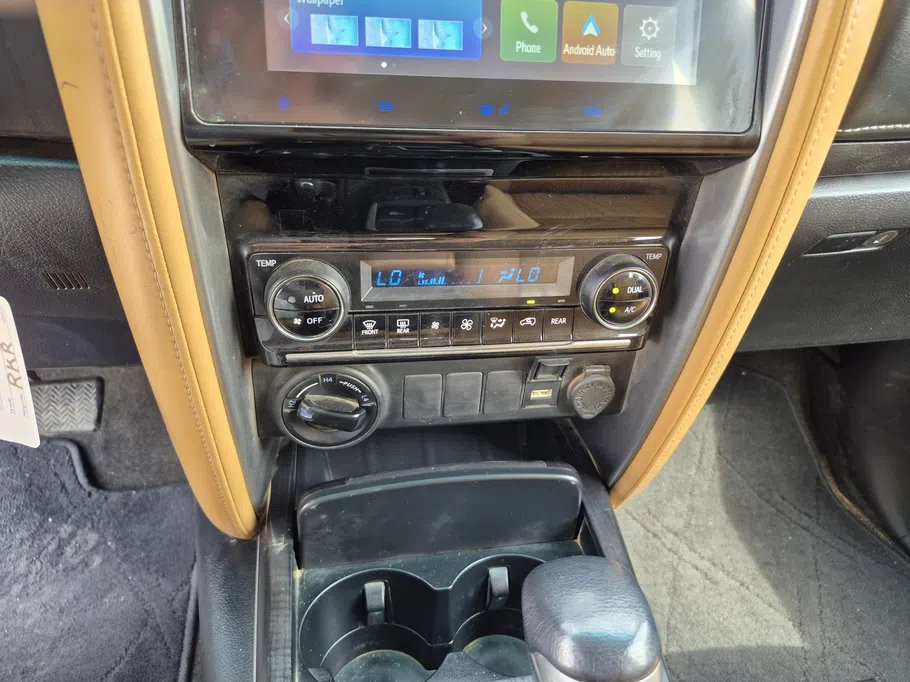 2024 Toyota Fortuner VX 
