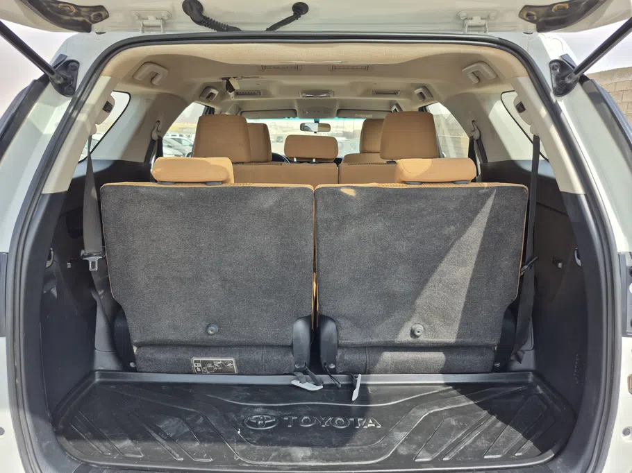 2024 Toyota Fortuner VX 