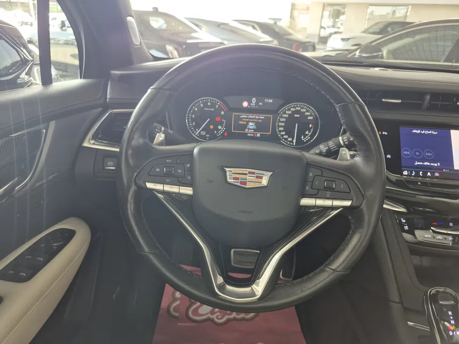 كاديلاك اكس تي 6  2023 