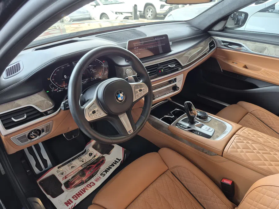 بي ام دبليو الفئة السابعة 740Li 2021 